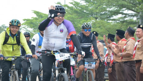 Lepas 600 Peserta Fun Bike , Bupati Zaki: Mau Gowes, ke Kabupaten Tangerang Saja!