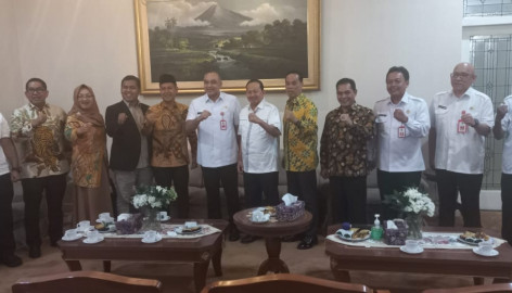 Kadisnaker mendampingi Bapak Bupati Tangerang menerima kunjungan reses Anggota DPRD Provinsi Banten