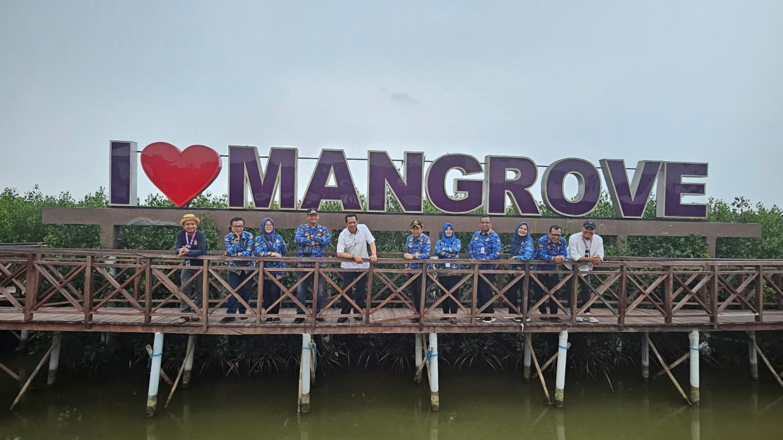 Ketapang Urban Aquaculture juga menjadi wilayah pelestarian mangrove